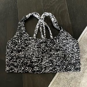 Lululemon sports bra